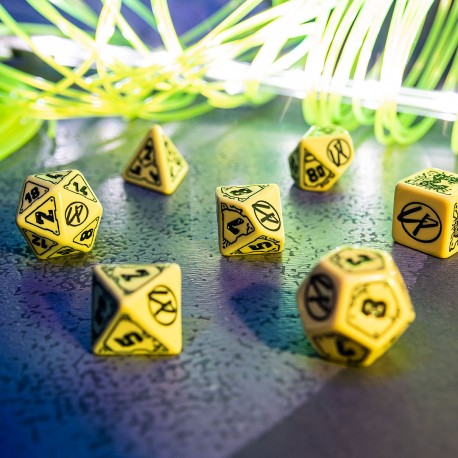 Cyberpunk RED Dice Set: Danger Zone (7) 6